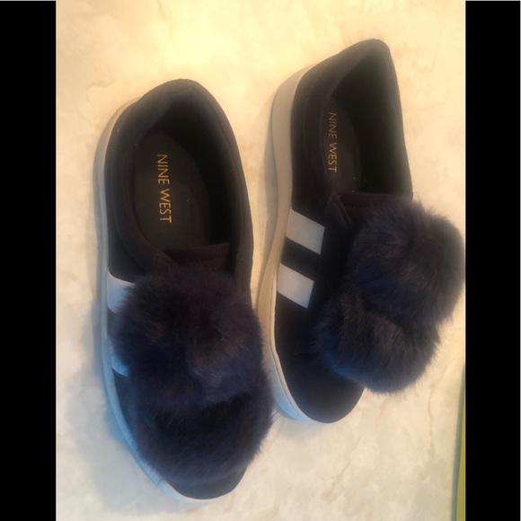 Nine West Pom Pom slip on sneaker navy blue with white stripes - Picture 1 of 6